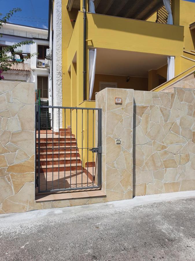 Yellowhouse Lägenhet Cala Gonone Exteriör bild