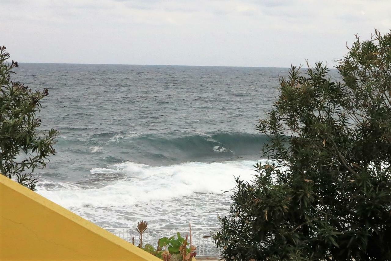Yellowhouse Cala Gonone Exteriör bild